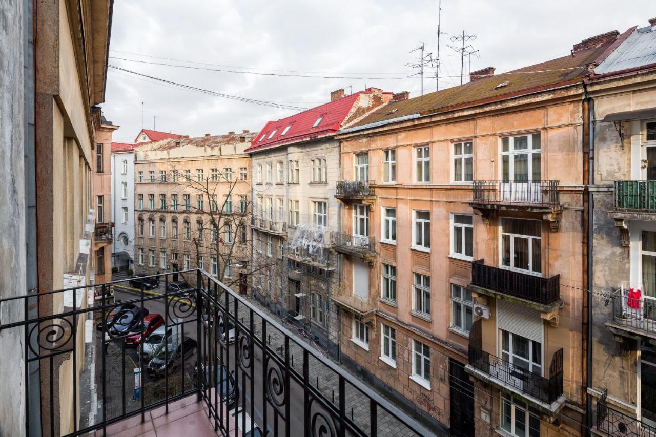 Romari Два Поверхи Daire Lviv Dış mekan fotoğraf